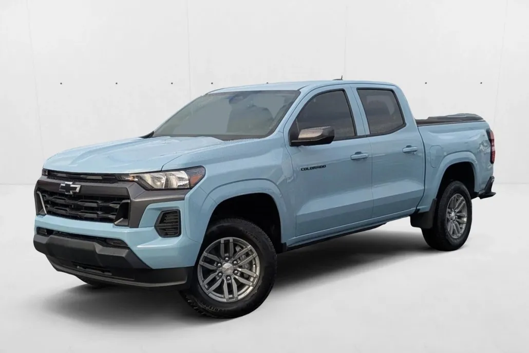 2026 Chevrolet Colorado LT photo 1