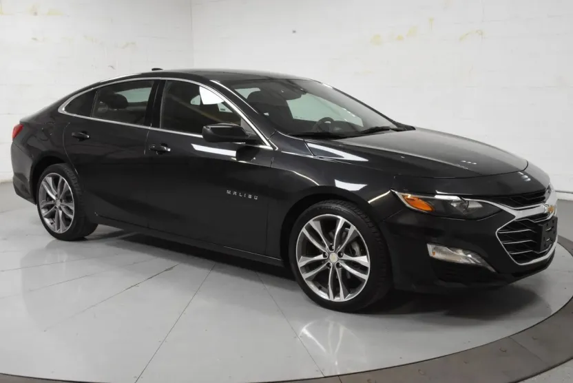 2023 Chevrolet Malibu 1LT photo 1