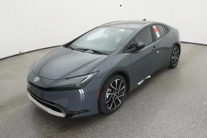 2026 Toyota Prius Plug-in Hybrid XSE Premium photo 1