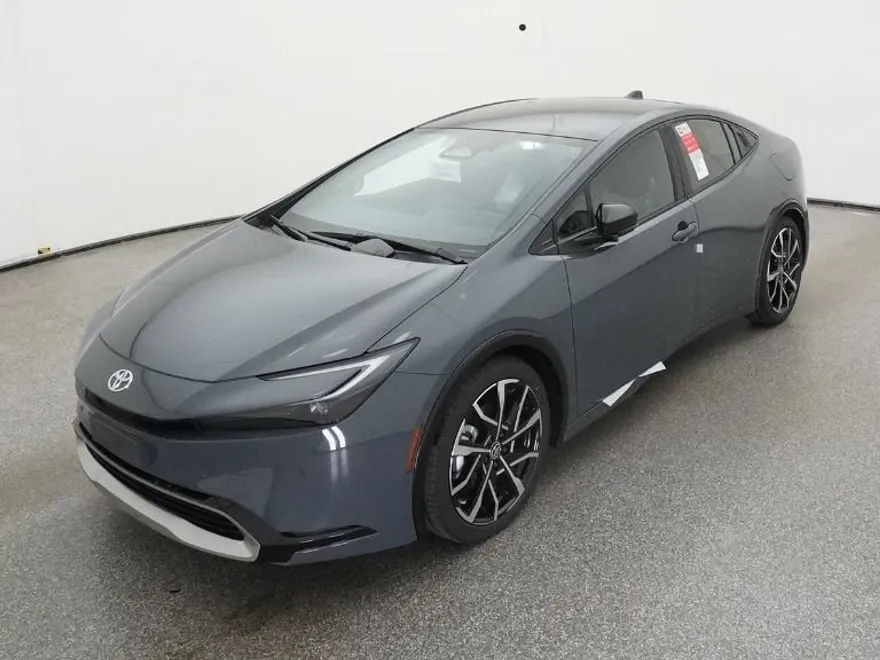 2026 Toyota Prius Plug-in Hybrid XSE Premium photo 1
