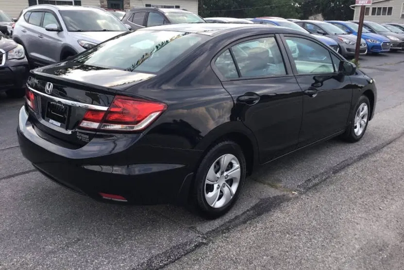 2015 Honda Civic LX photo 1