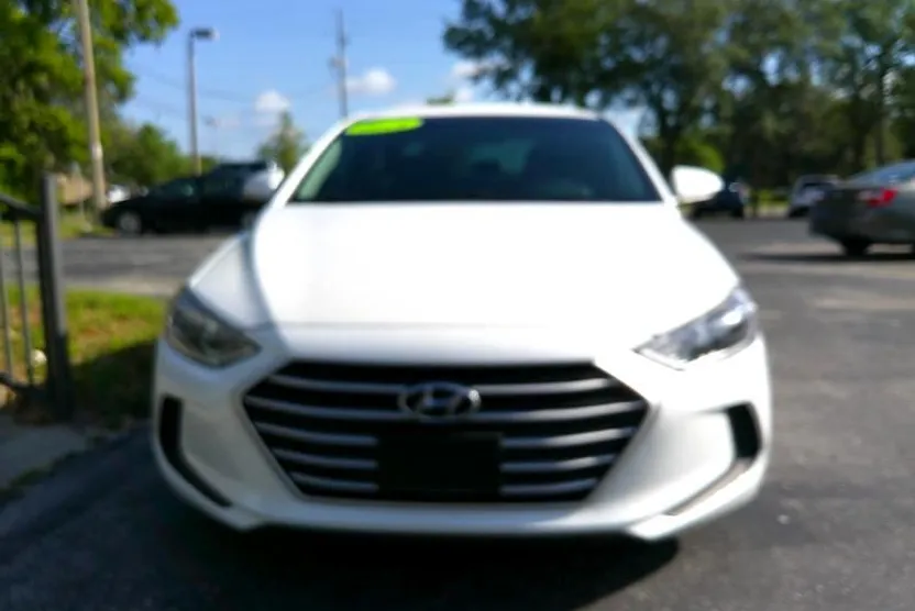 2018 Hyundai Elantra Limited photo 1