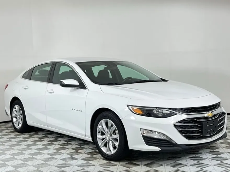 2023 Chevrolet Malibu 1LT photo 1