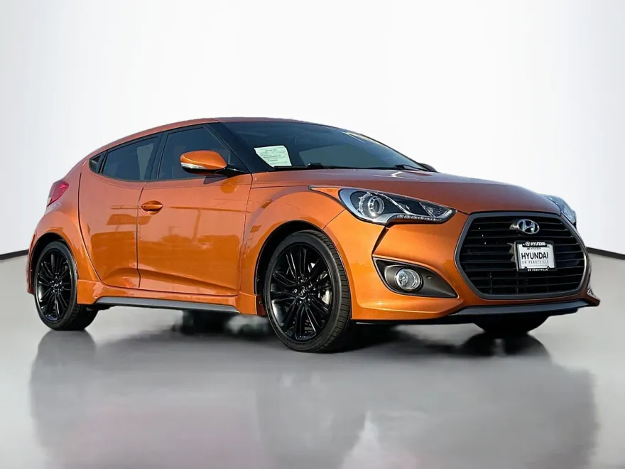 2016 Hyundai Veloster Turbo photo 1