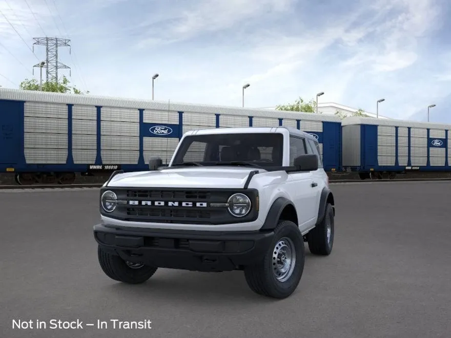2025 Ford Bronco Base photo 1