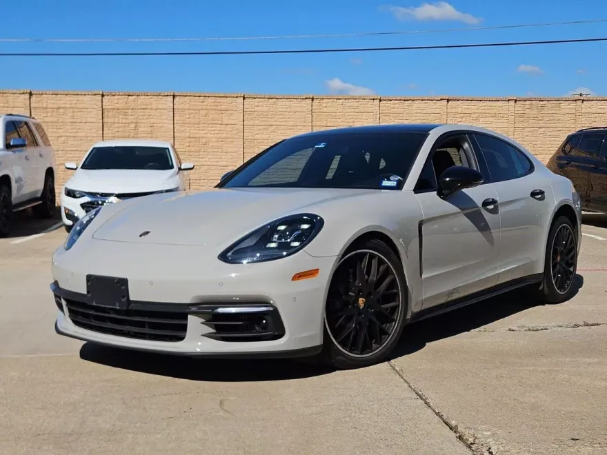 2018 Porsche Panamera 4S photo 1