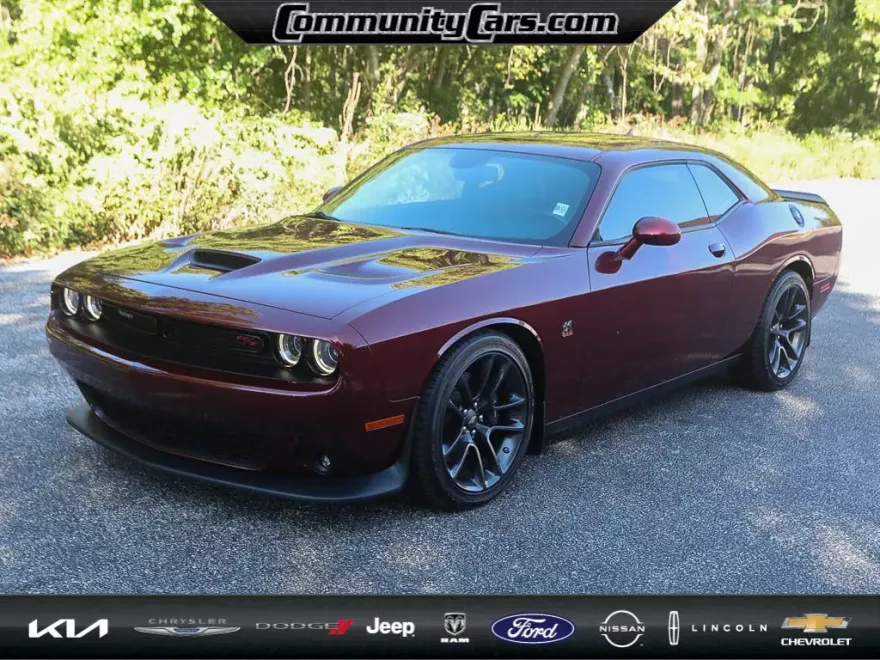 2022 Dodge Challenger R/T Scat Pack photo 1
