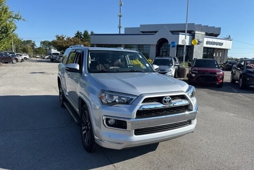 2017 Toyota 4Runner Limited SR5 Premium photo 1