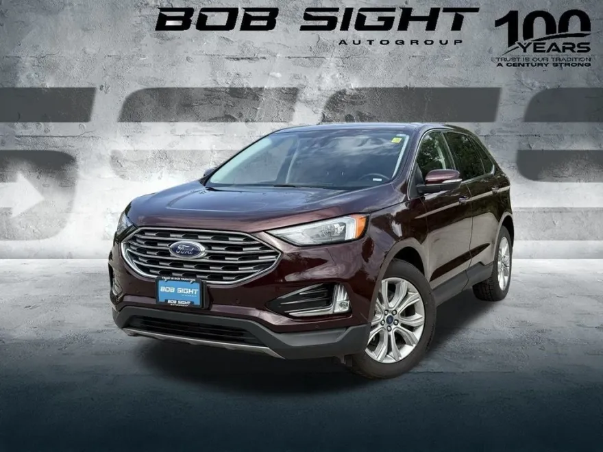 2022 Ford Edge Titanium photo 1