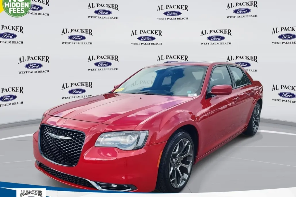 2015 Chrysler 300 photo 1