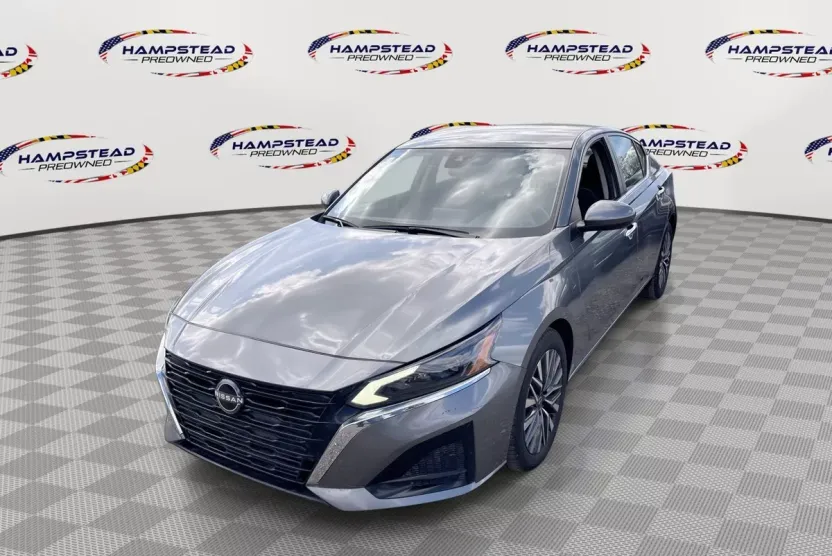 2023 Nissan Altima 2.5 SV photo 1