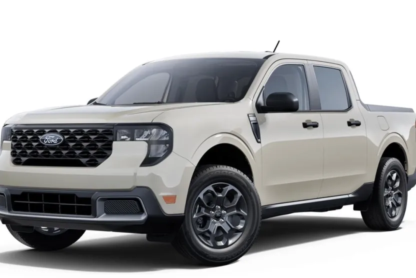 2025 Ford Maverick XLT photo 1