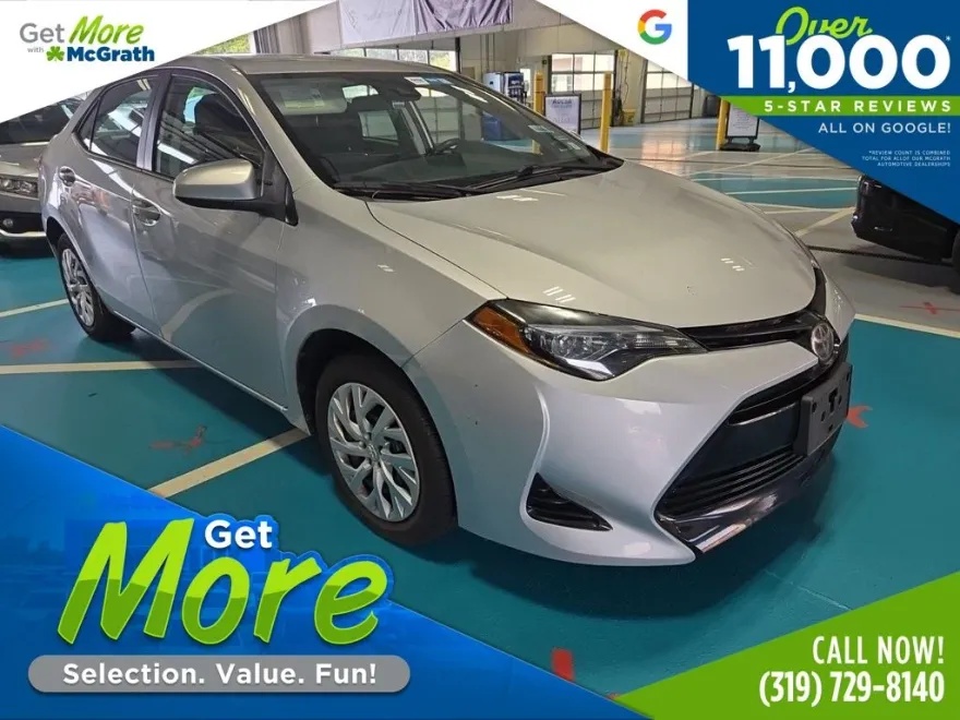 2018 Toyota Corolla LE photo 1