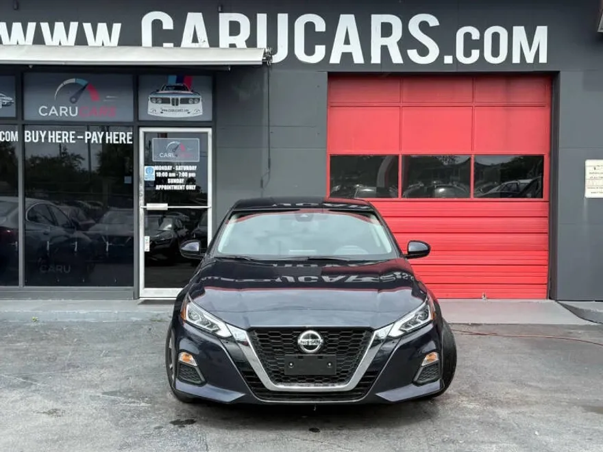 2022 Nissan Altima 2.5 SV photo 1