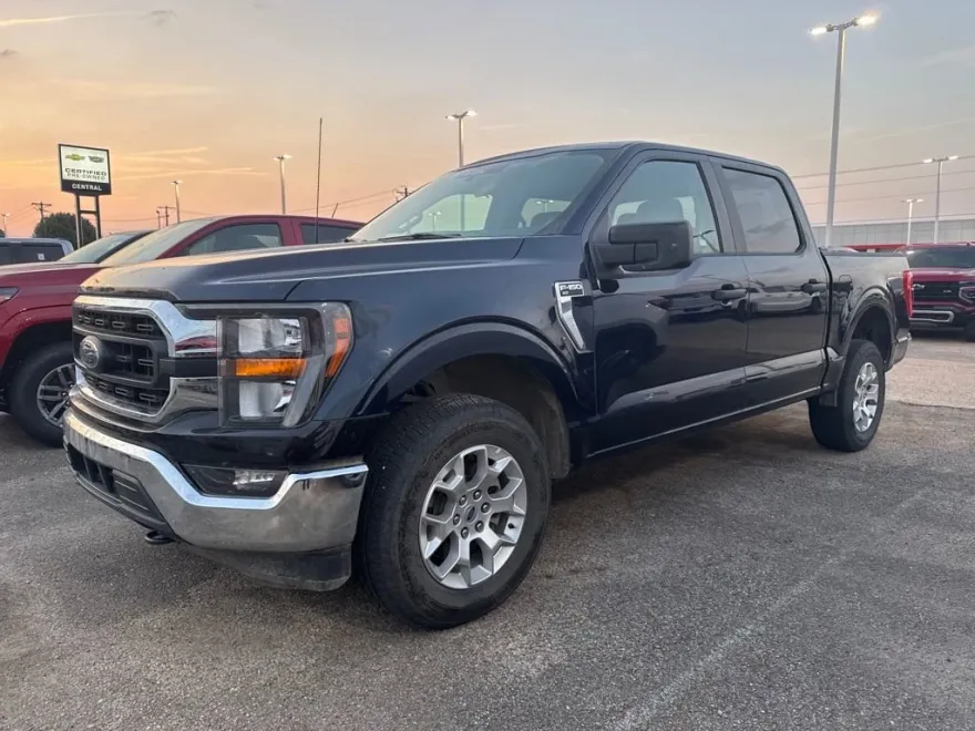 2023 Ford F-150 XLT photo 1