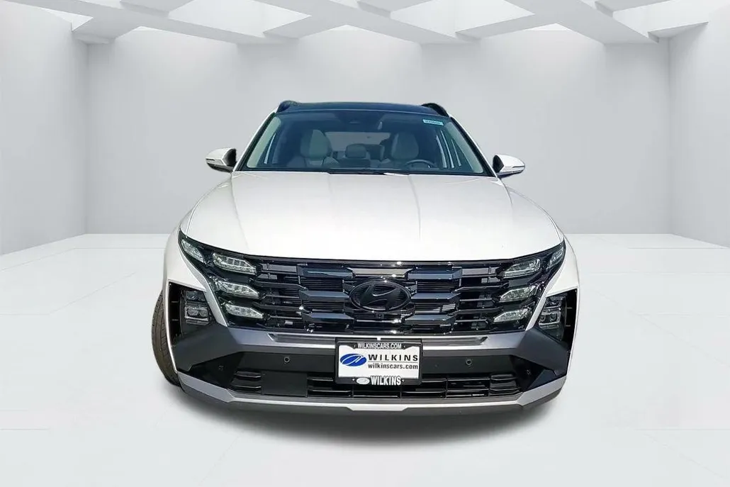 2025 Hyundai Tucson Limited photo 1