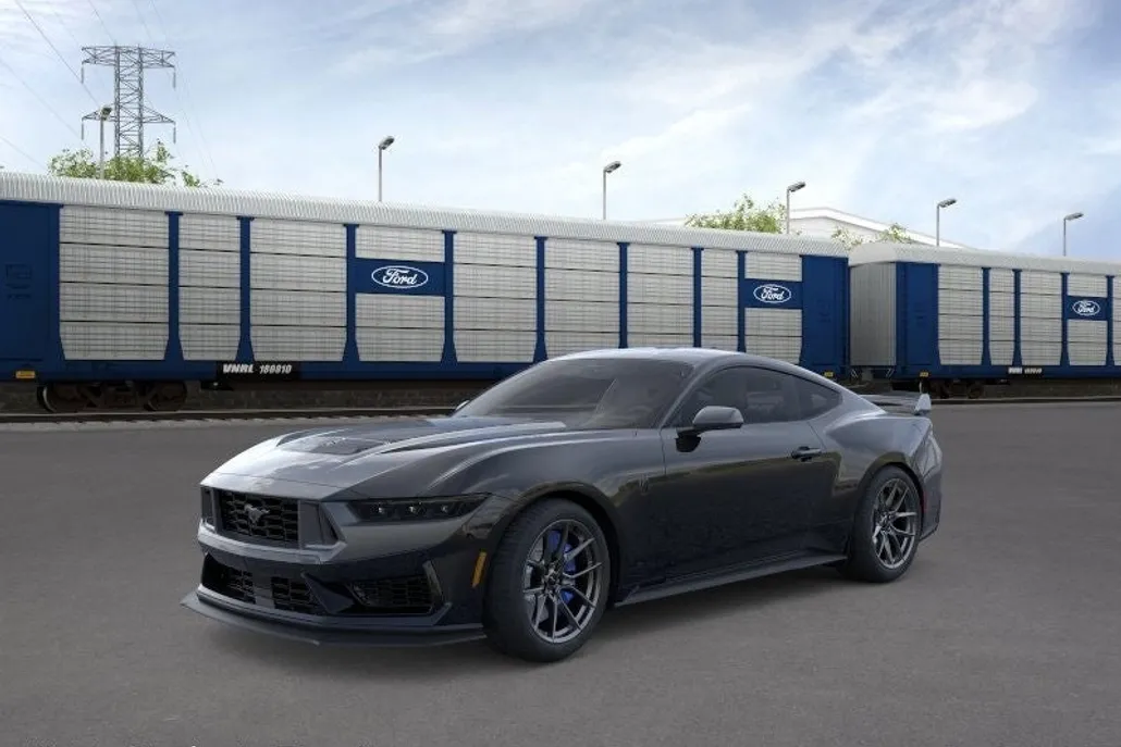 2025 Ford Mustang Dark Horse Premium photo 1
