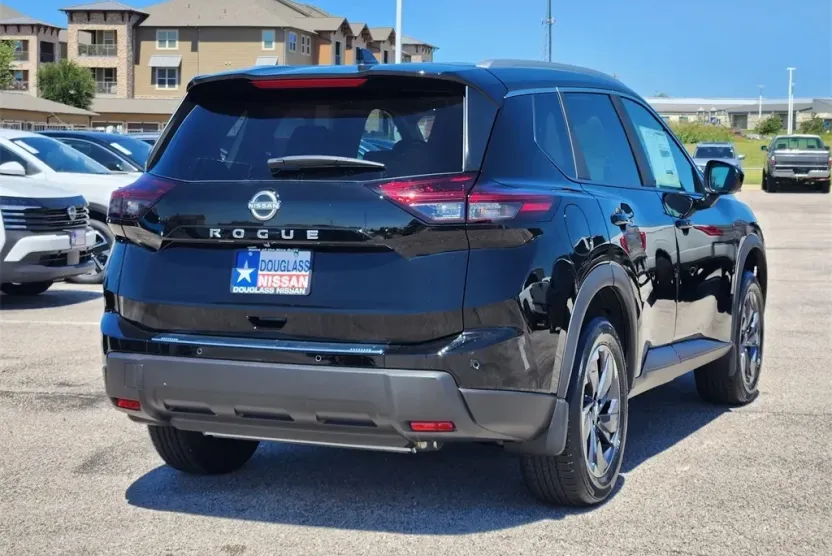 2025 Nissan Rogue SV photo 1