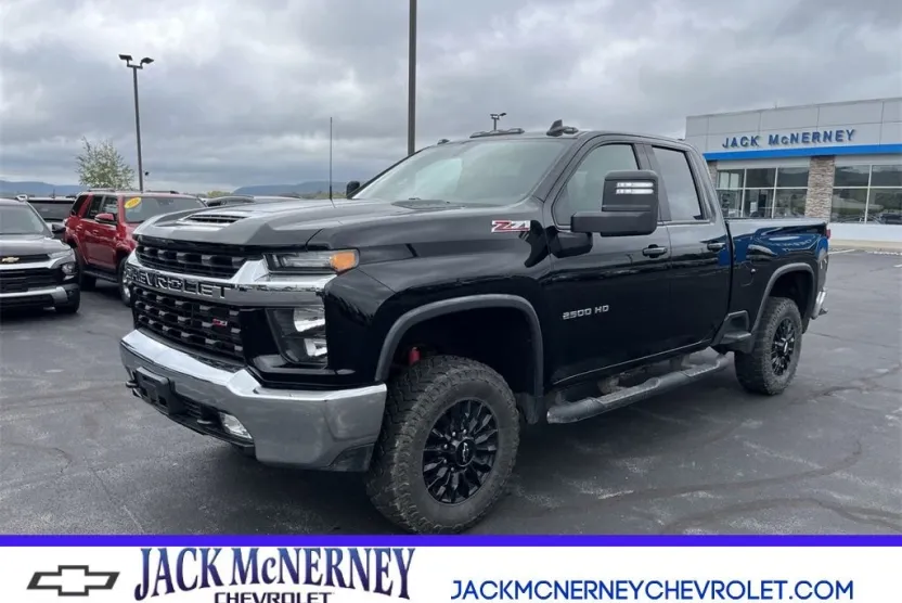 2022 Chevrolet Silverado 2500HD LT photo 1