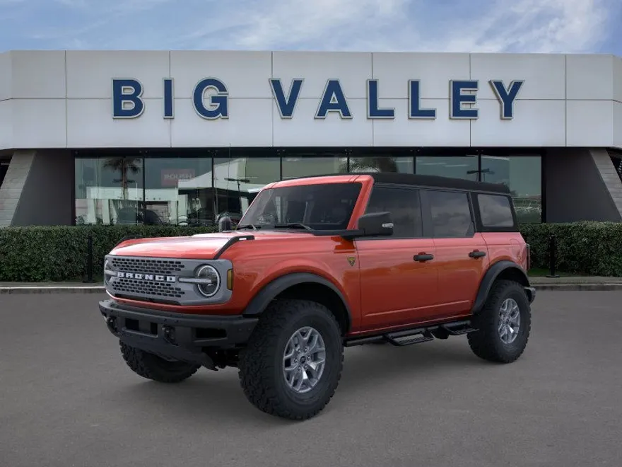 2024 Ford Bronco Badlands photo 1