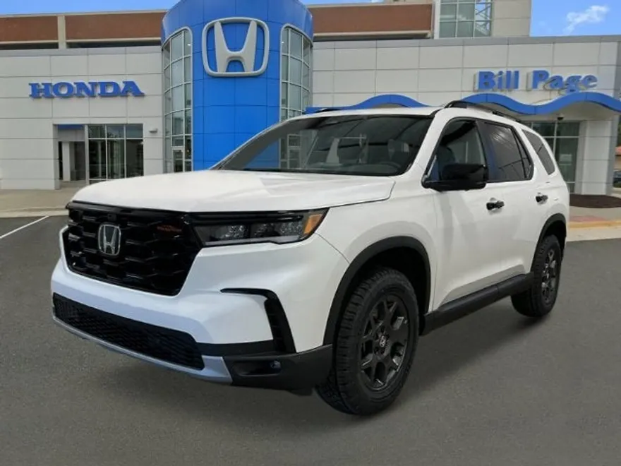 2025 Honda Pilot TrailSport photo 1