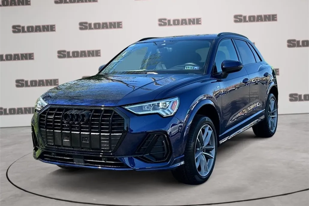 2025 Audi Q3 S line Premium photo 1