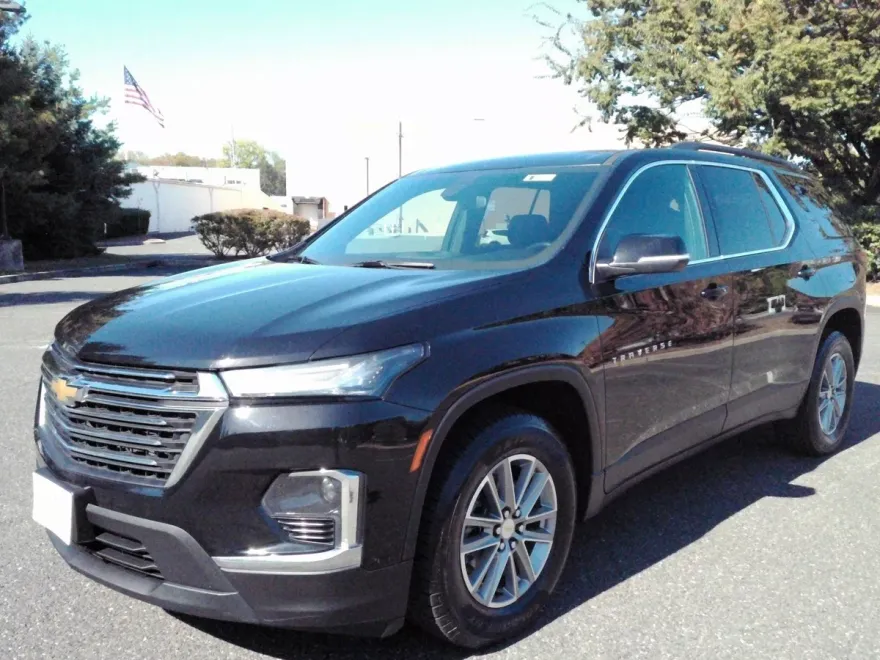 2023 Chevrolet Traverse Leather photo 1