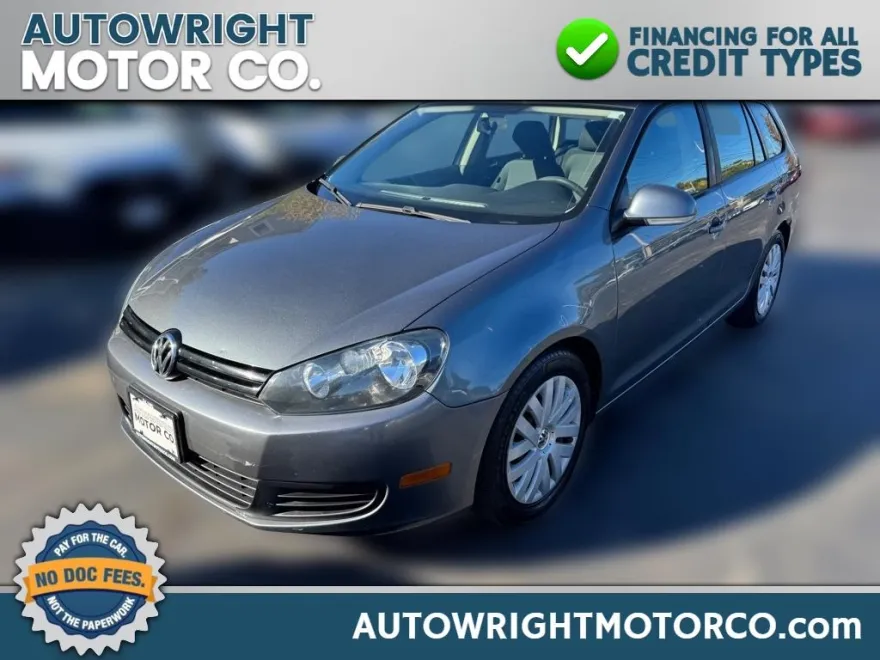 2012 Volkswagen Jetta SportWagen S photo 1