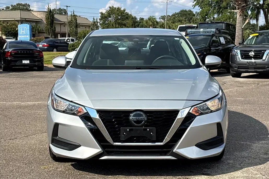 2023 Nissan Sentra SV photo 1