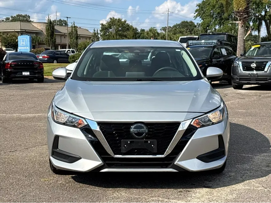 2023 Nissan Sentra SV photo 1