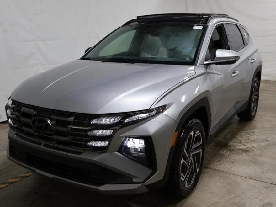 2025 Hyundai Tucson Limited photo 1