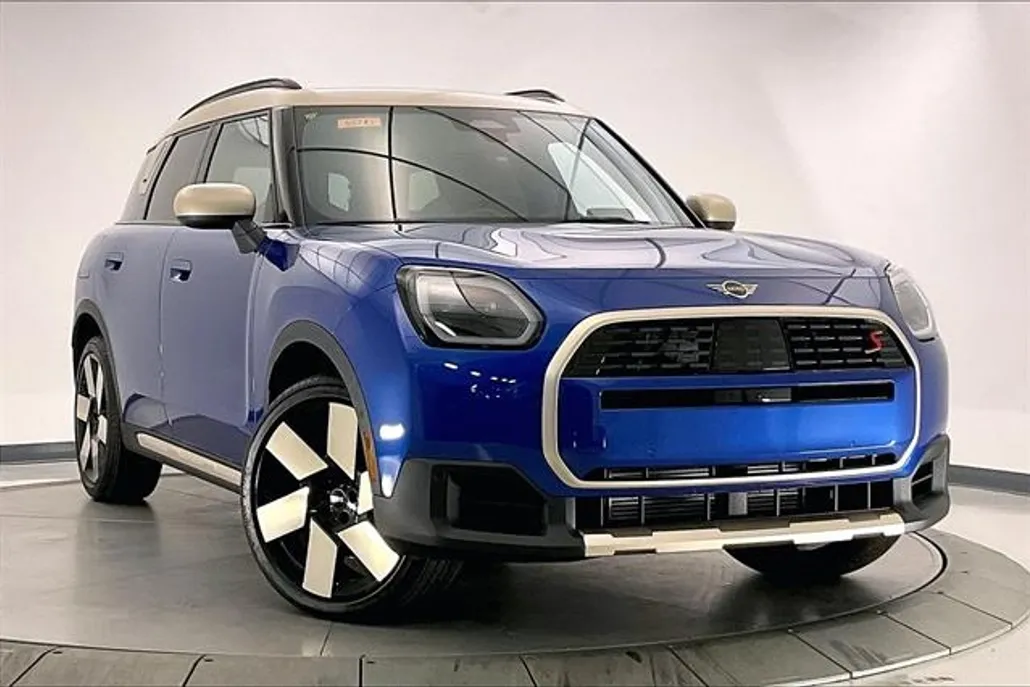 2025 Mini Countryman S ALL4 photo 1