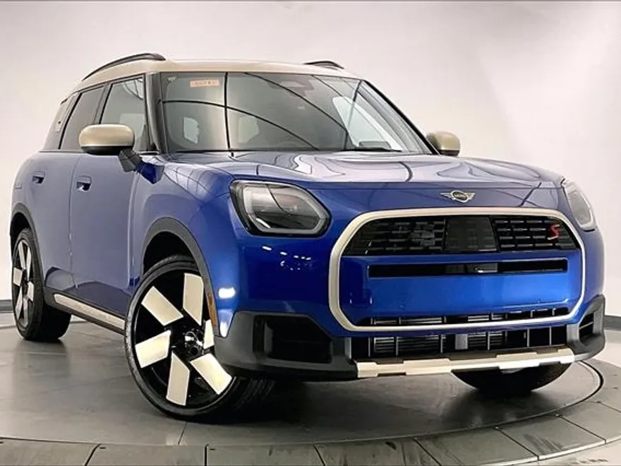 2025 Mini Countryman S ALL4 photo 1