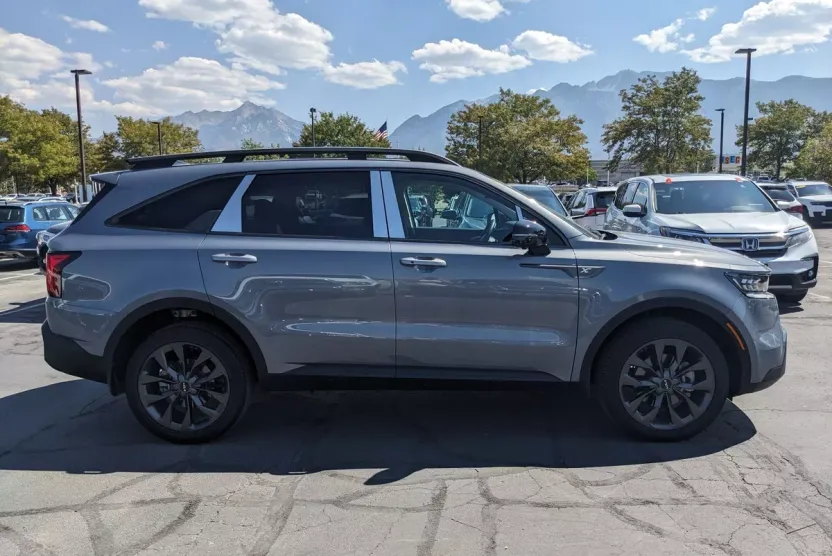 2023 Kia Sorento X-Line SX Prestige photo 1