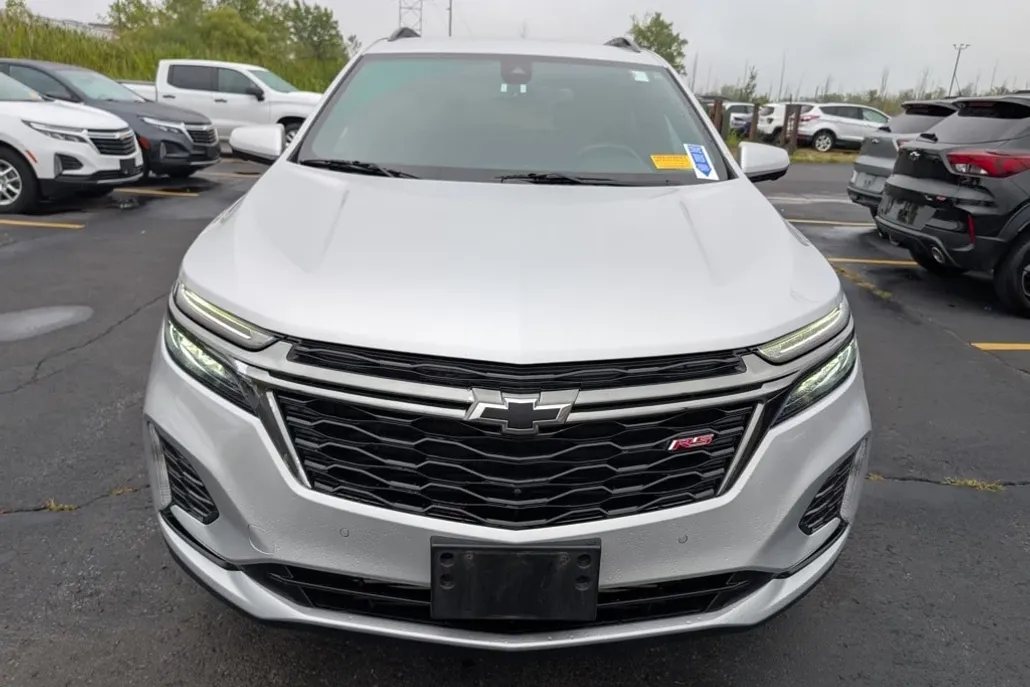 2022 Chevrolet Equinox RS photo 1