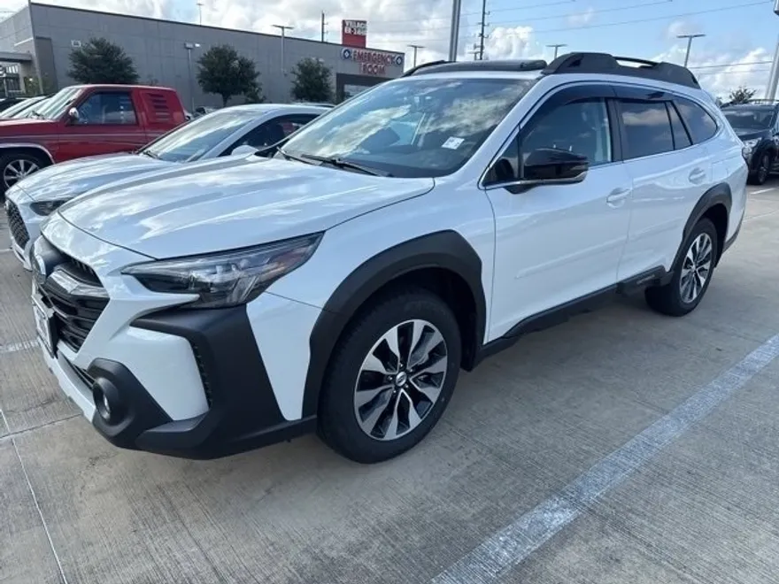 2025 Subaru Outback Limited photo 1