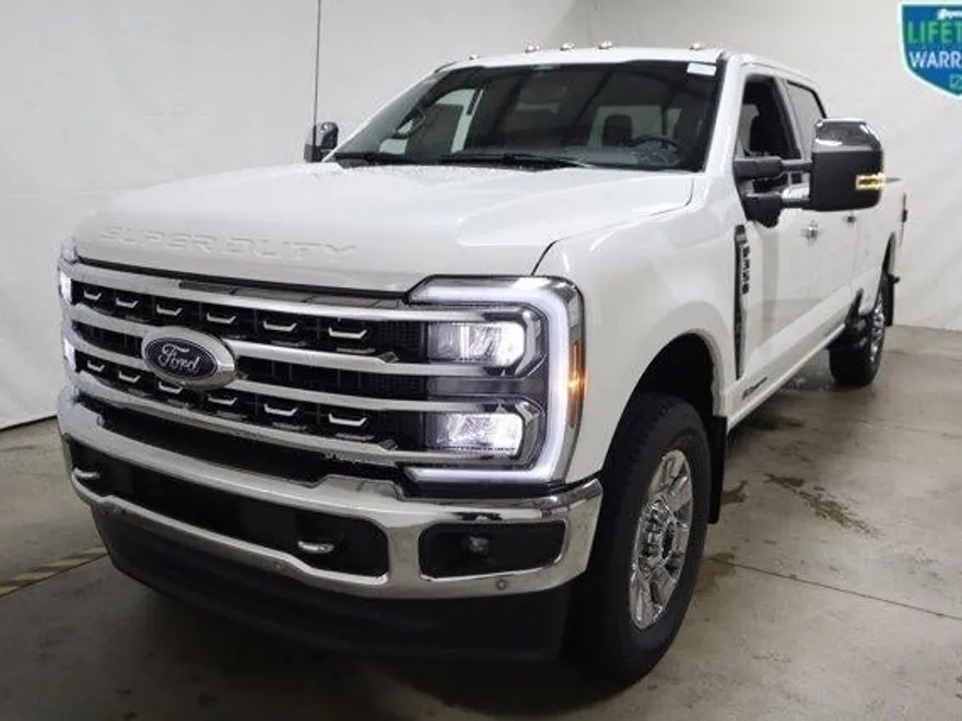 2024 Ford F-350 Lariat photo 1
