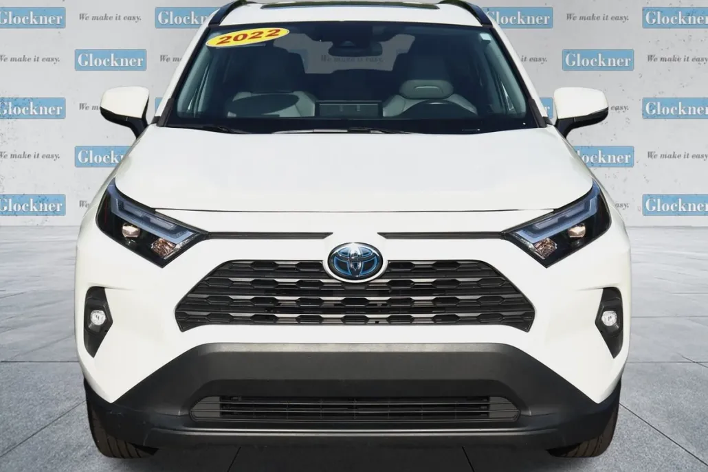 2022 Toyota RAV4 Hybrid XLE Premium photo 1