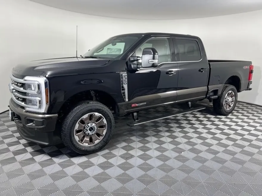 2025 Ford F-350 King Ranch photo 1