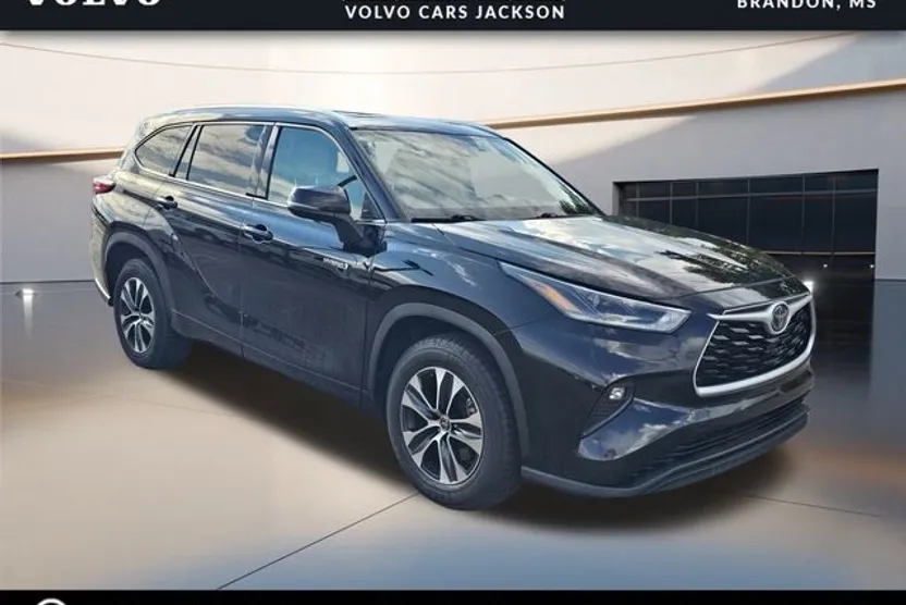 2021 Toyota Highlander Hybrid XLE photo 1