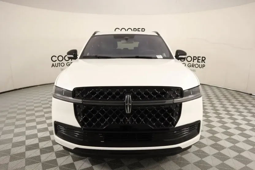 2025 Lincoln Navigator L Reserve photo 1