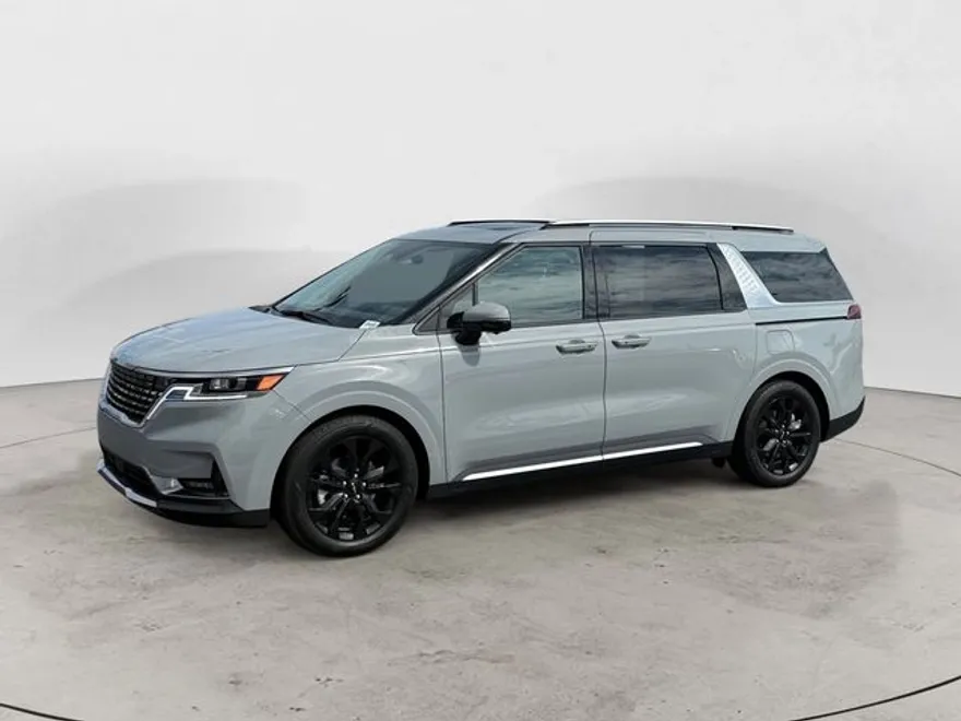 2024 Kia Carnival SX Prestige photo 1