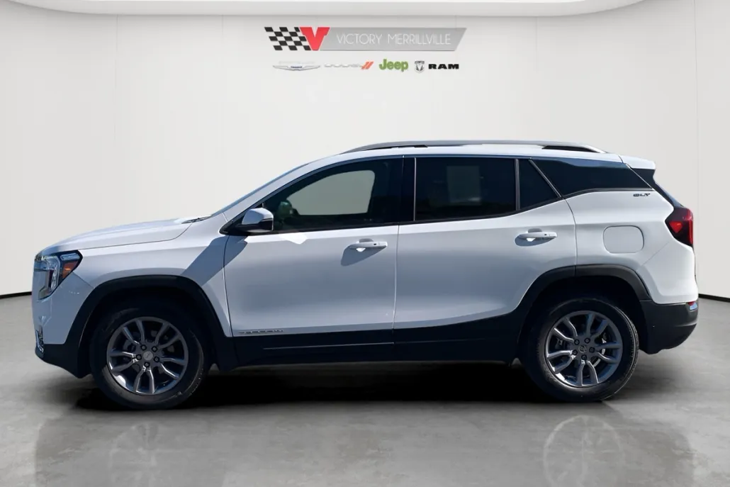 2024 Gmc Terrain SLT photo 1
