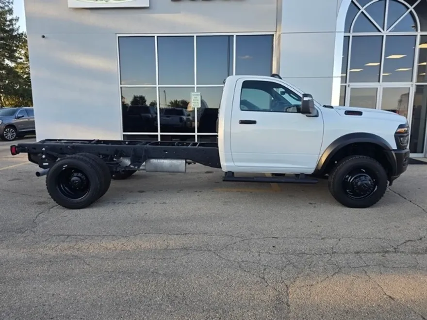 2025 Ram 5500 photo 1