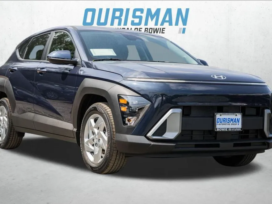 2026 Hyundai Kona SE photo 1