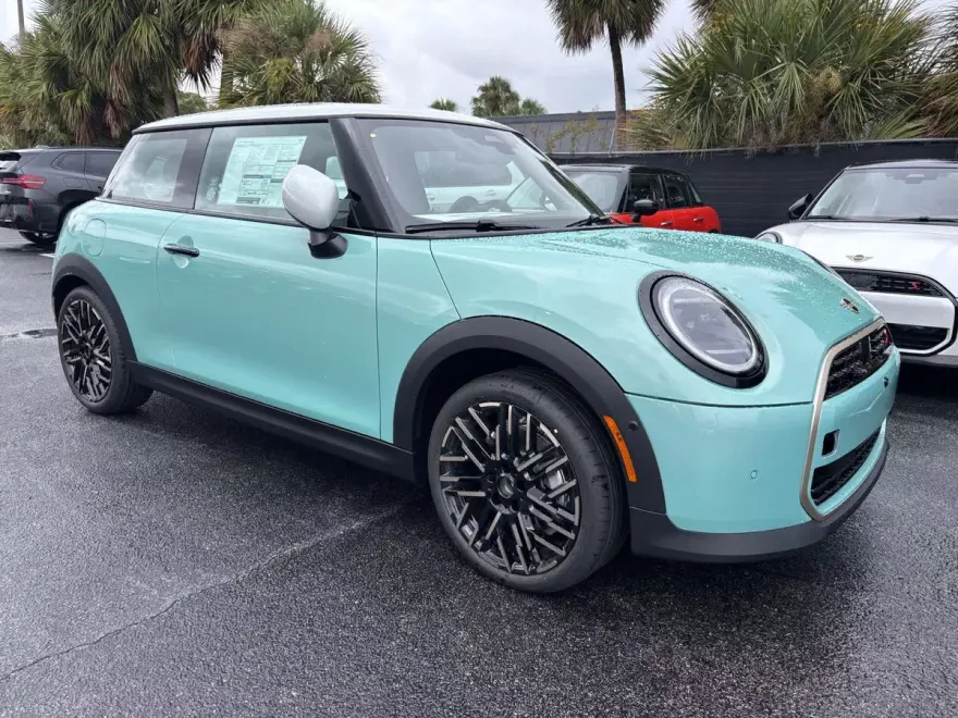 2026 Mini Cooper 2 Door Hardtop S Iconic photo 1