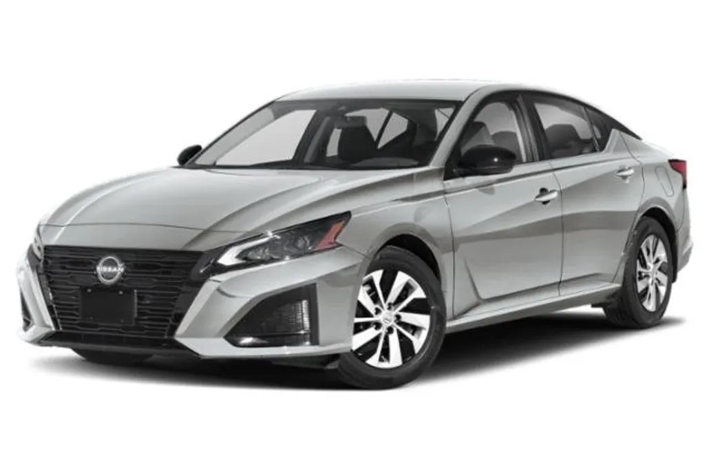2025 Nissan Altima S photo 1