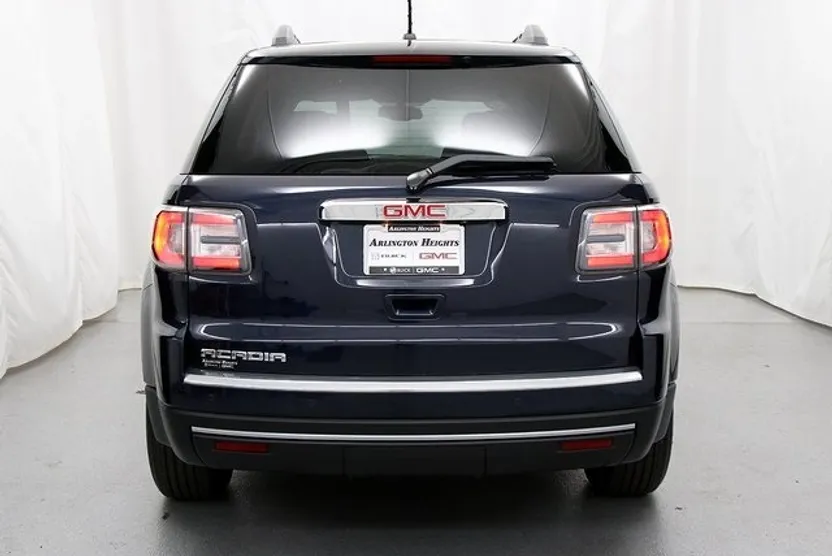 2015 Gmc Acadia SLE photo 1