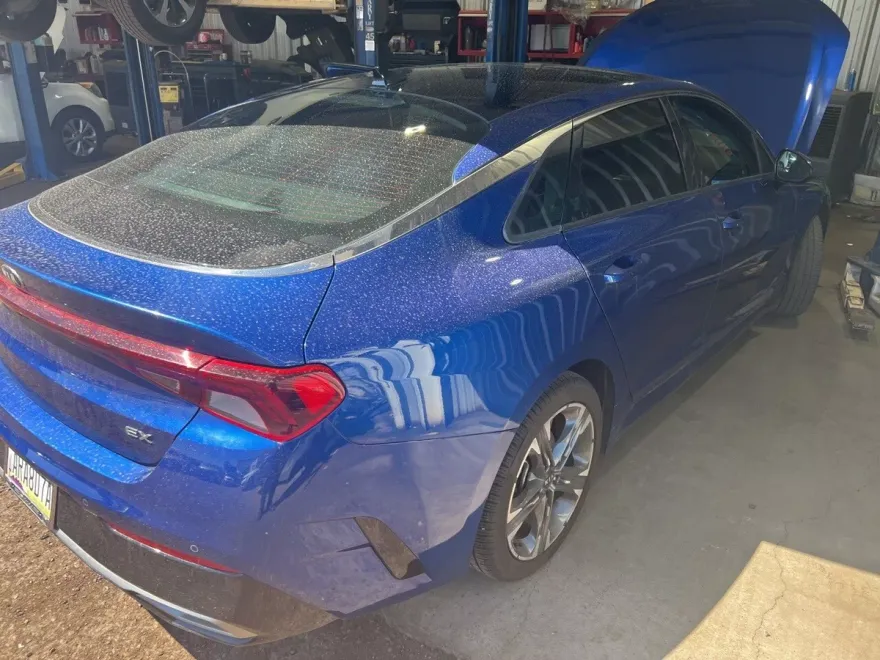 2021 Kia K5 EX photo 1