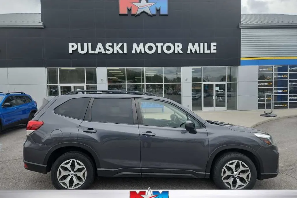 2020 Subaru Forester Premium photo 1